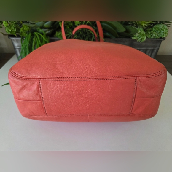 Coach Ashley Leather Hobo Bag Tea Rose/Coral + NWT Coach 100% Silk Twilly - Picture 9 of 16